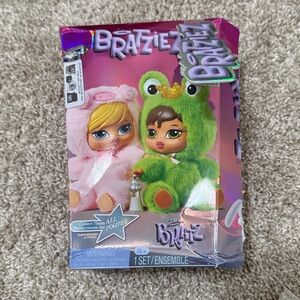 Bratz Bratziez Iconz Seriez Plush Keychain Blind Box Sasha